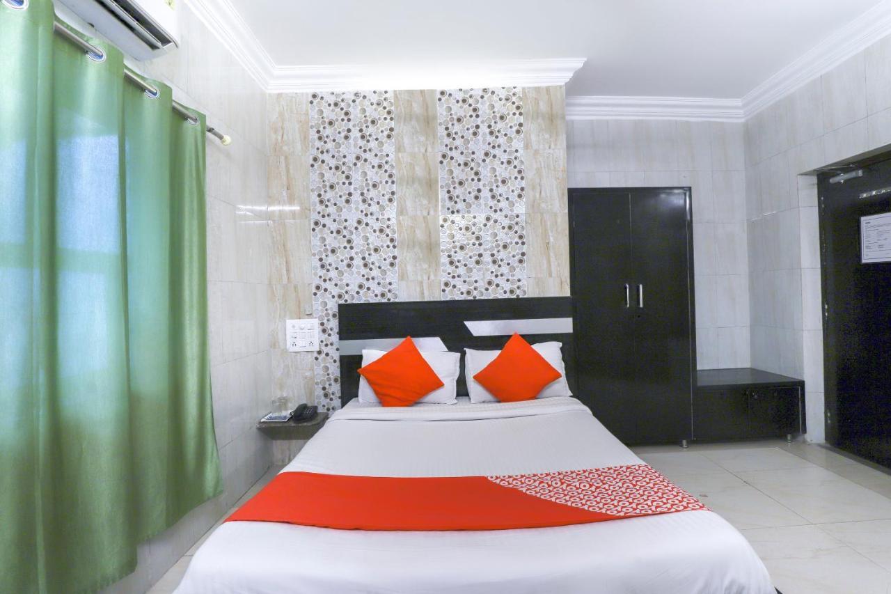 Hotel Jasmine Ahmedabad Exterior photo