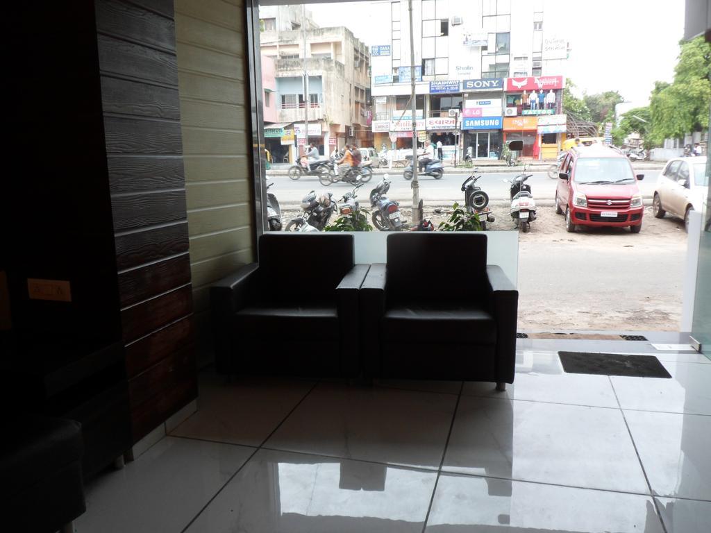 Hotel Jasmine Ahmedabad Exterior photo