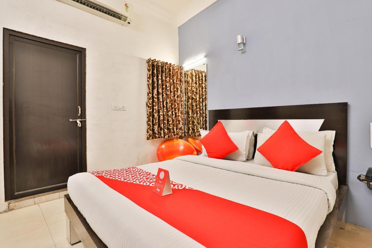 Hotel Jasmine Ahmedabad Exterior photo