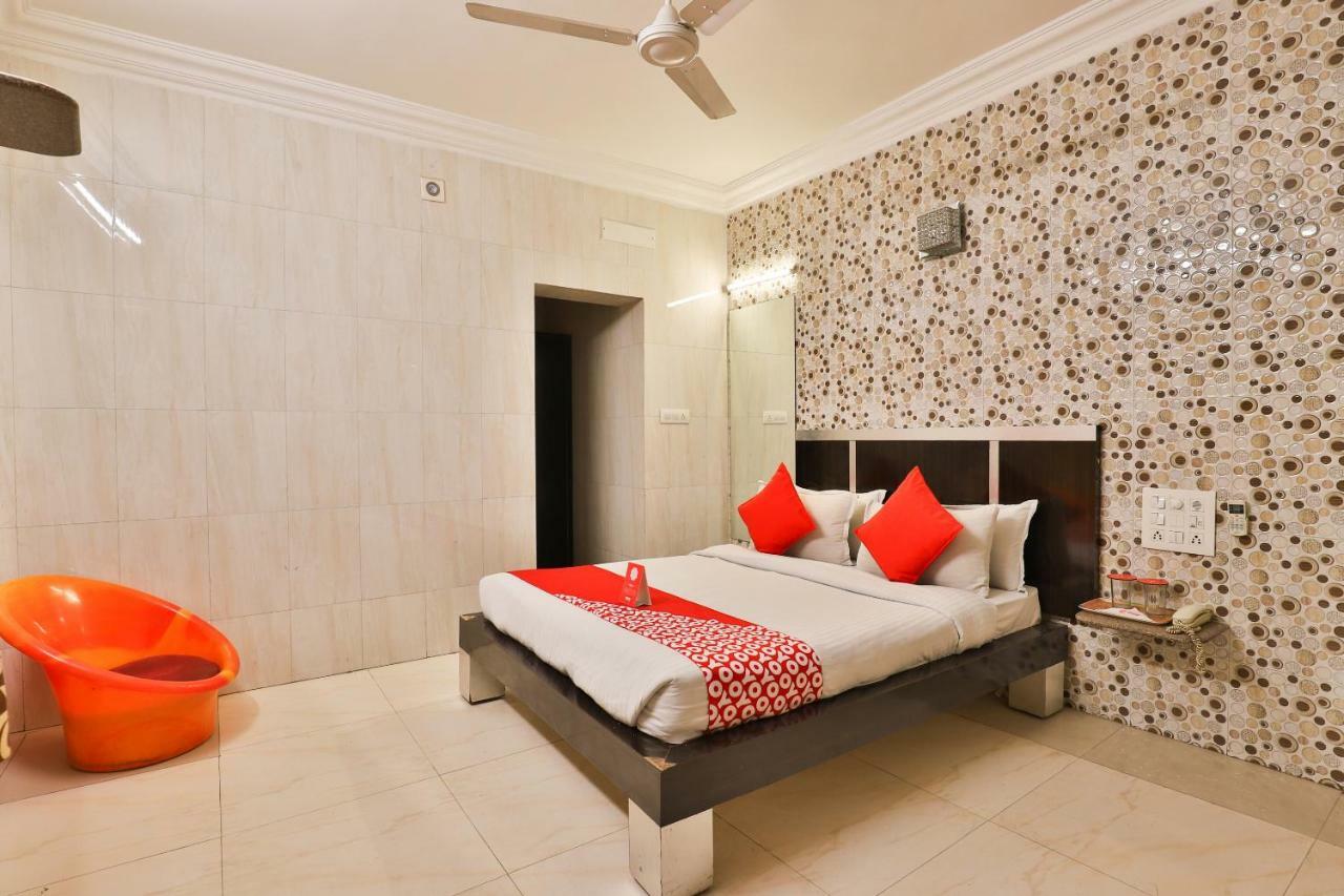 Hotel Jasmine Ahmedabad Exterior photo