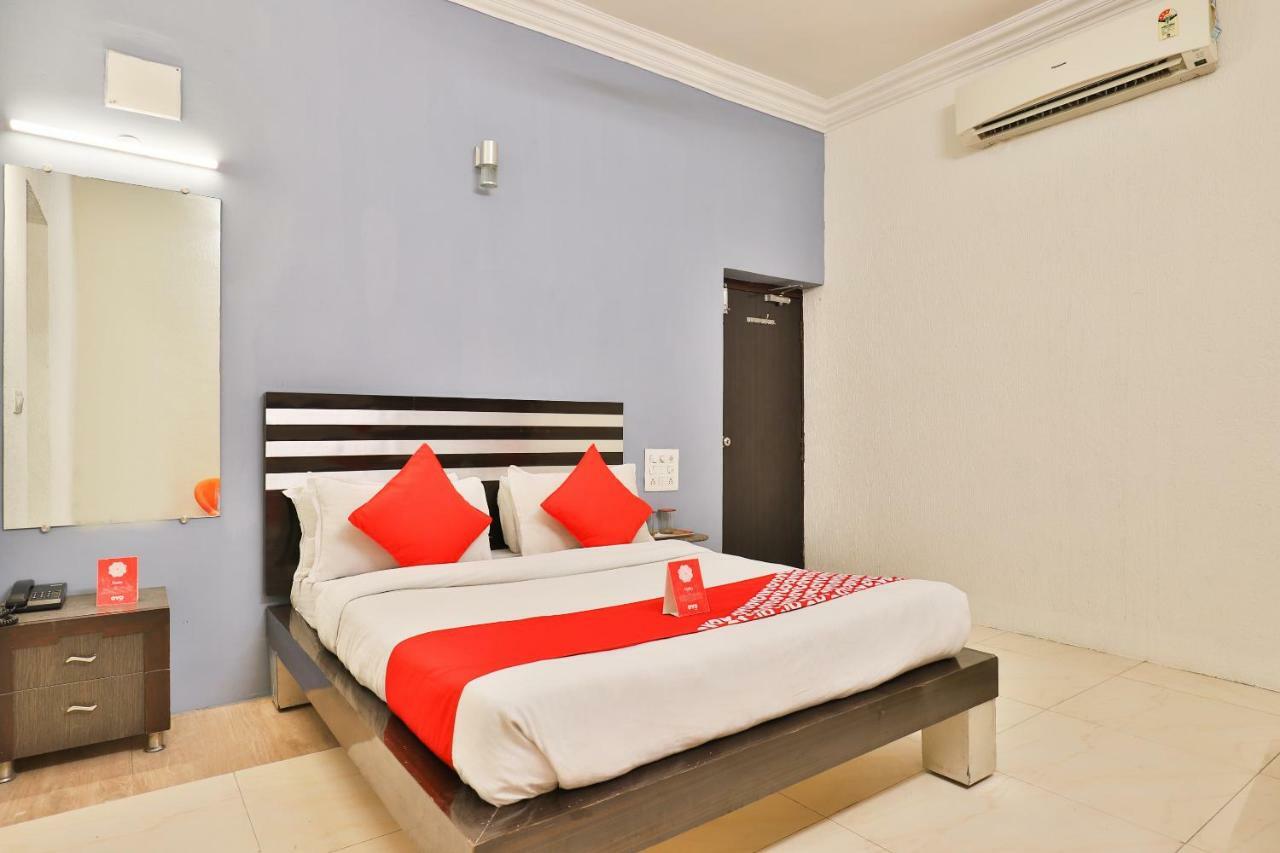 Hotel Jasmine Ahmedabad Exterior photo