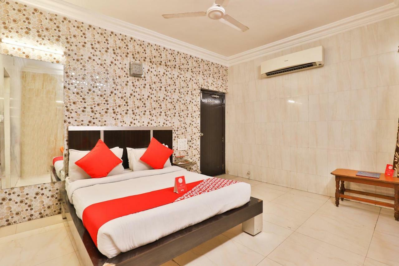 Hotel Jasmine Ahmedabad Exterior photo